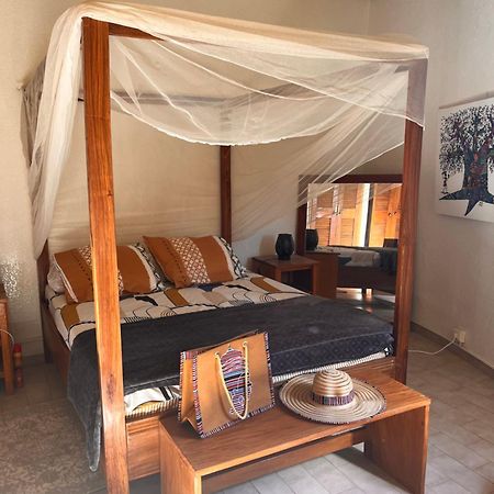 Case Beach Ngalou Sessene Exterior foto